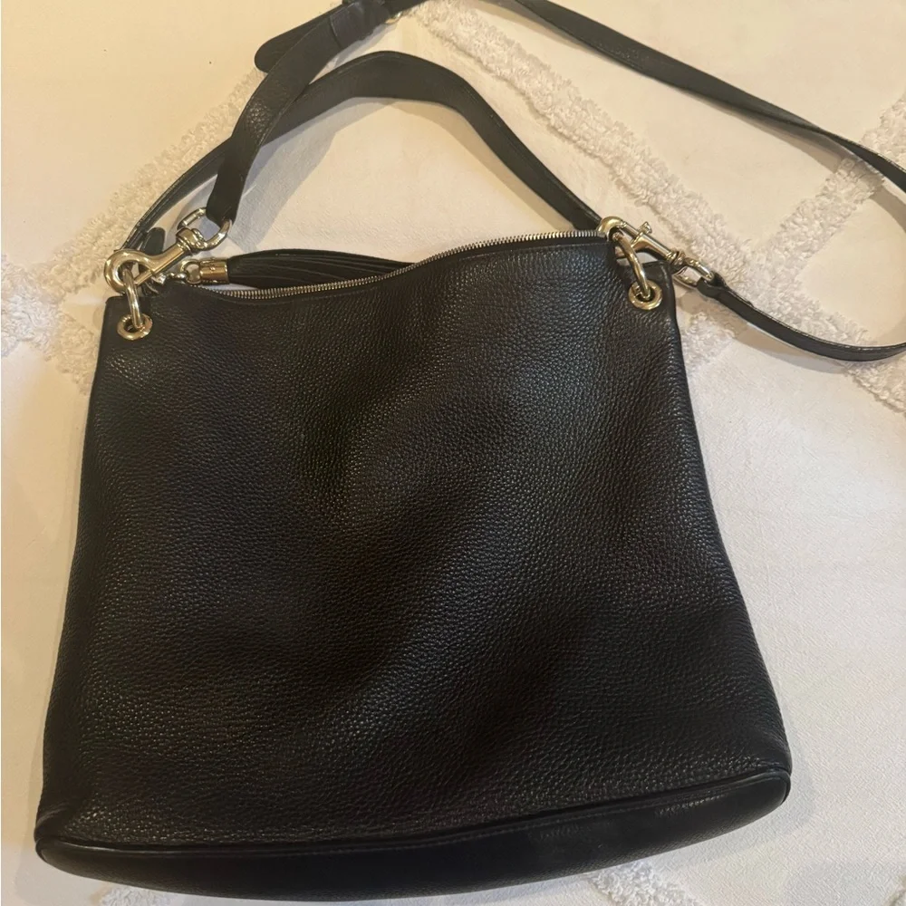 Gucci Black Pebbled Leather Shoulder Bag - Picture 4 of 6